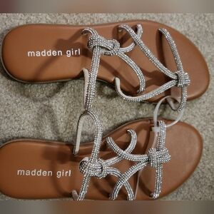 Nwt Madden Girl Silver Strappy Sandals 6.5